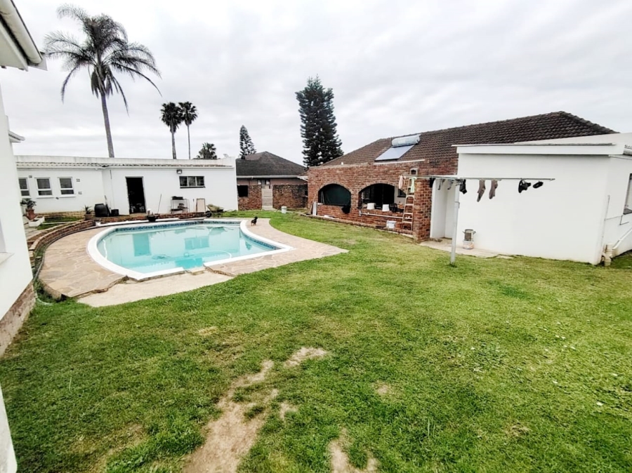 5 Bedroom Property for Sale in Amalinda Eastern Cape
